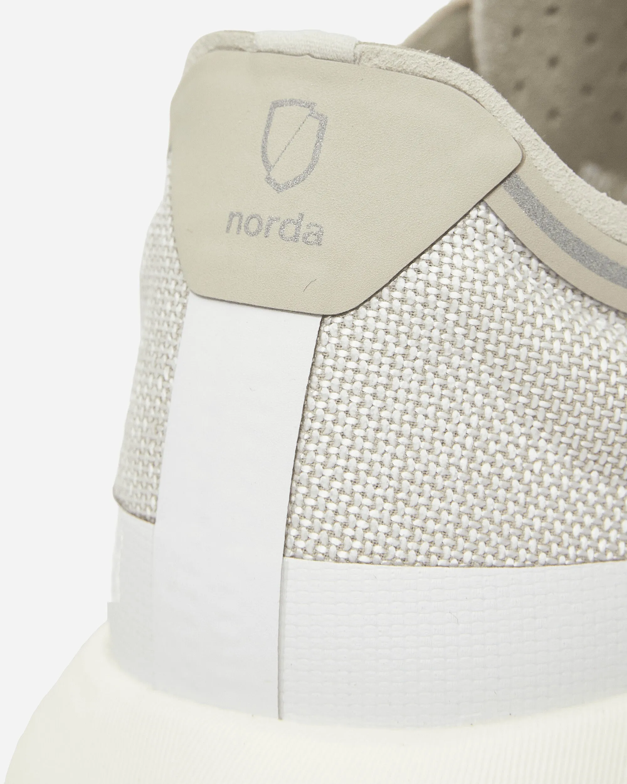 005 Baskets Neve