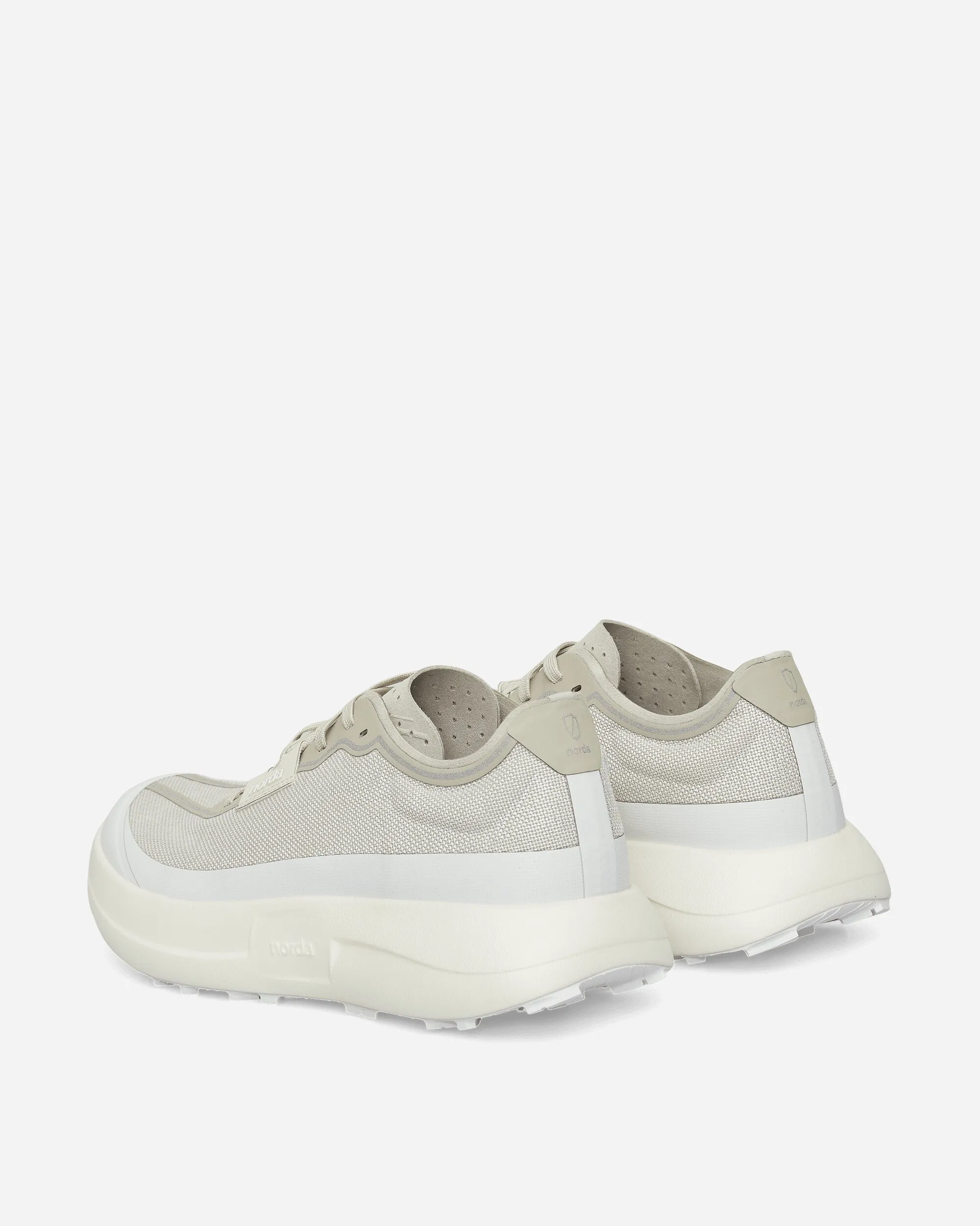 005 Baskets Neve