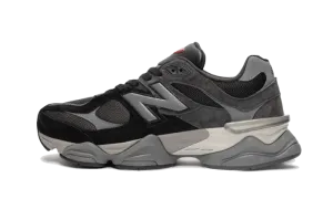 9060 Noir Castlerock