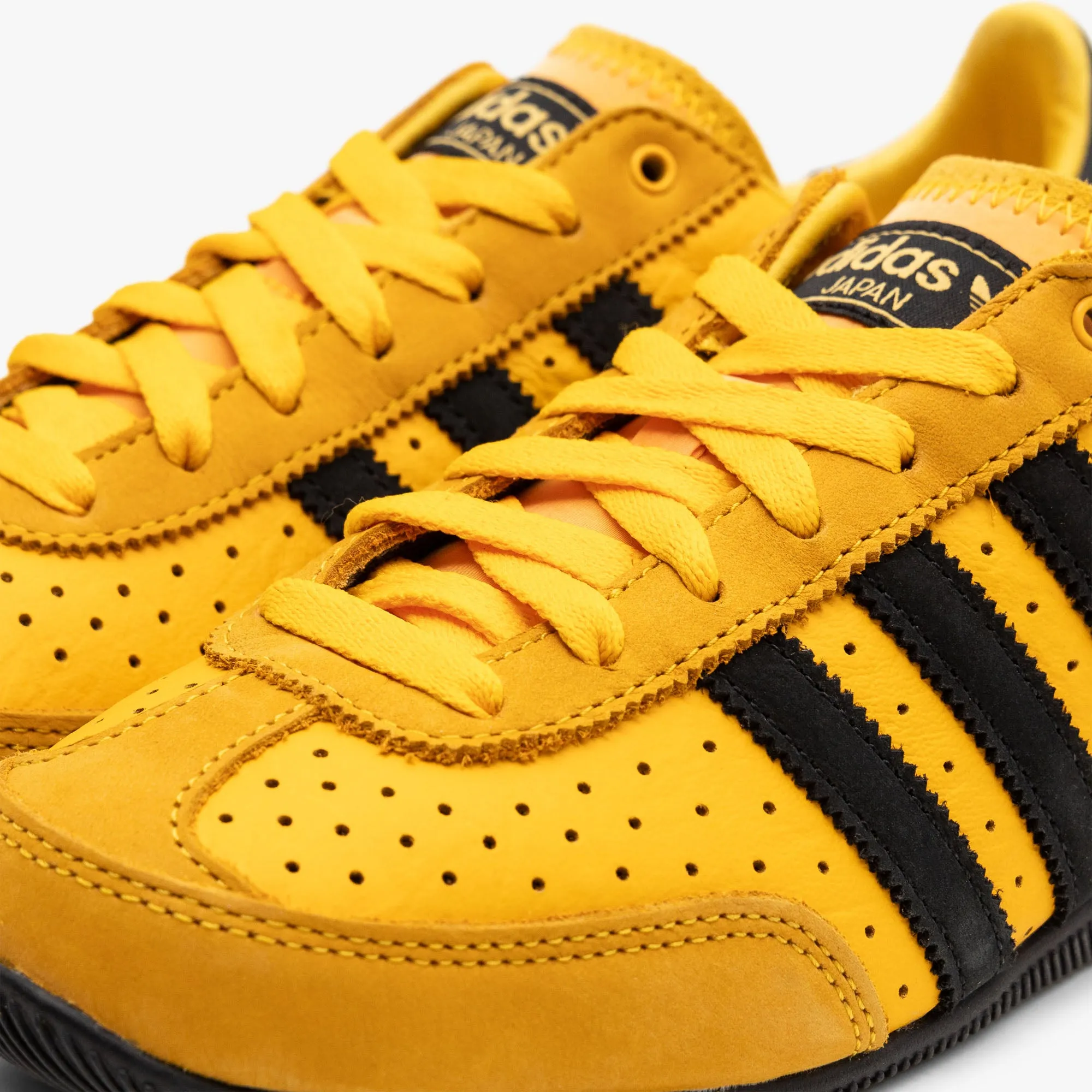 adidas Originals Femmes Japon / Jaune Équipage / Noir - Or