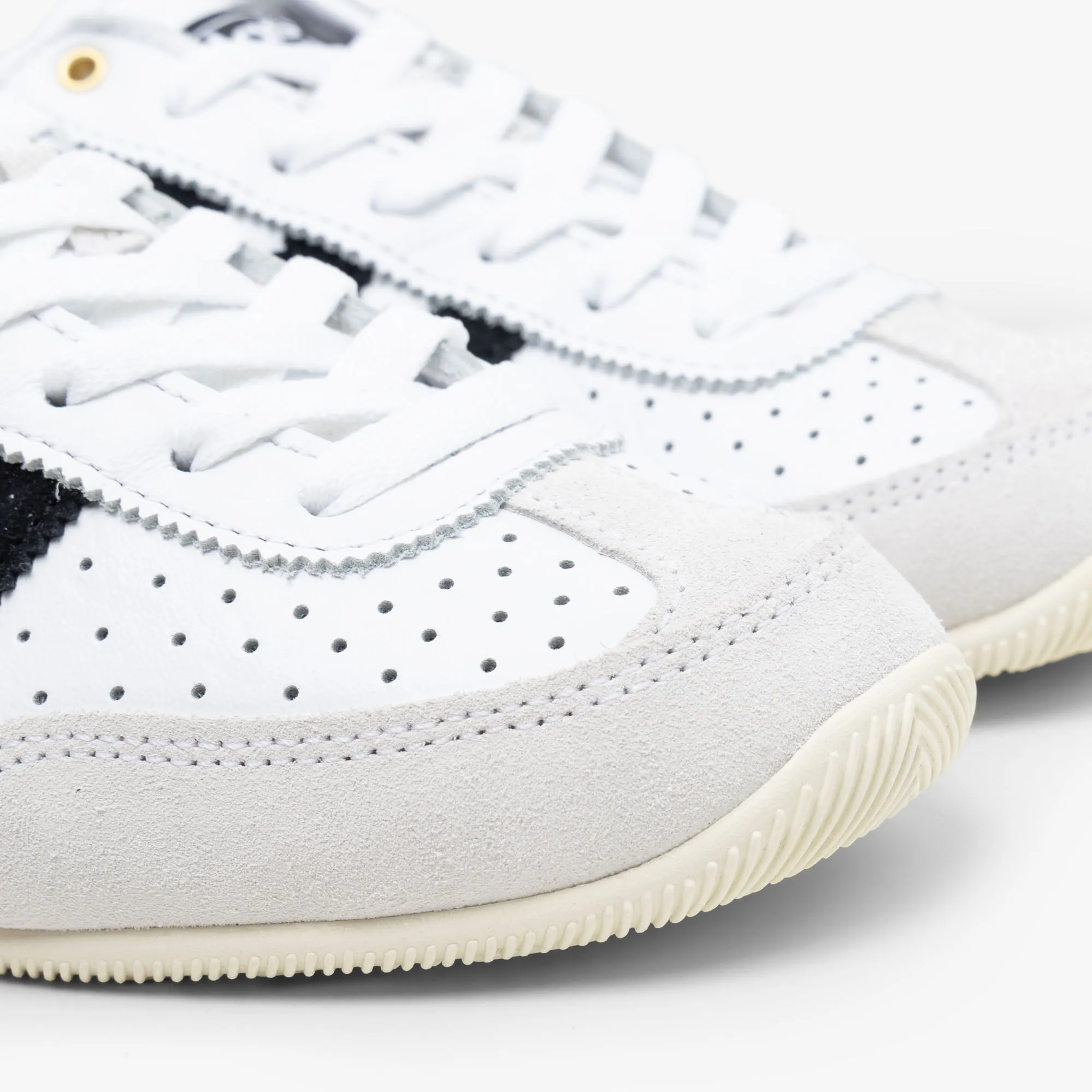 adidas Originals Femmes Japan Ftwr Blanc / Noir de base - Or Métallisé