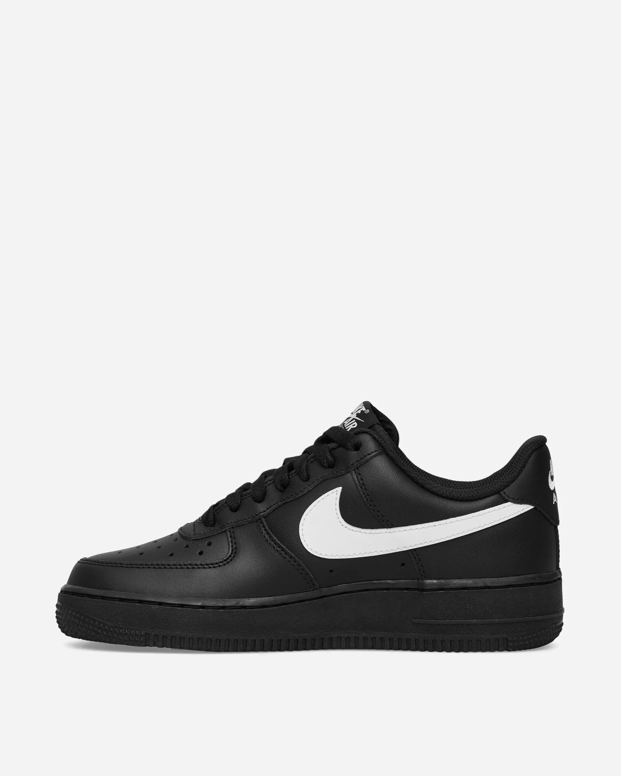 Baskets Air Force 1 '07 Noir / Blanc