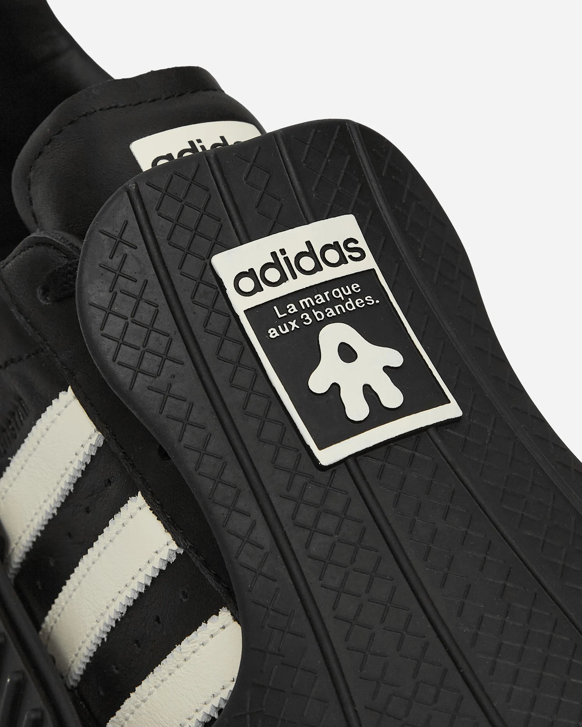 Avavav Superfinger Superstar Sneakers Noir de base / Blanc crème
