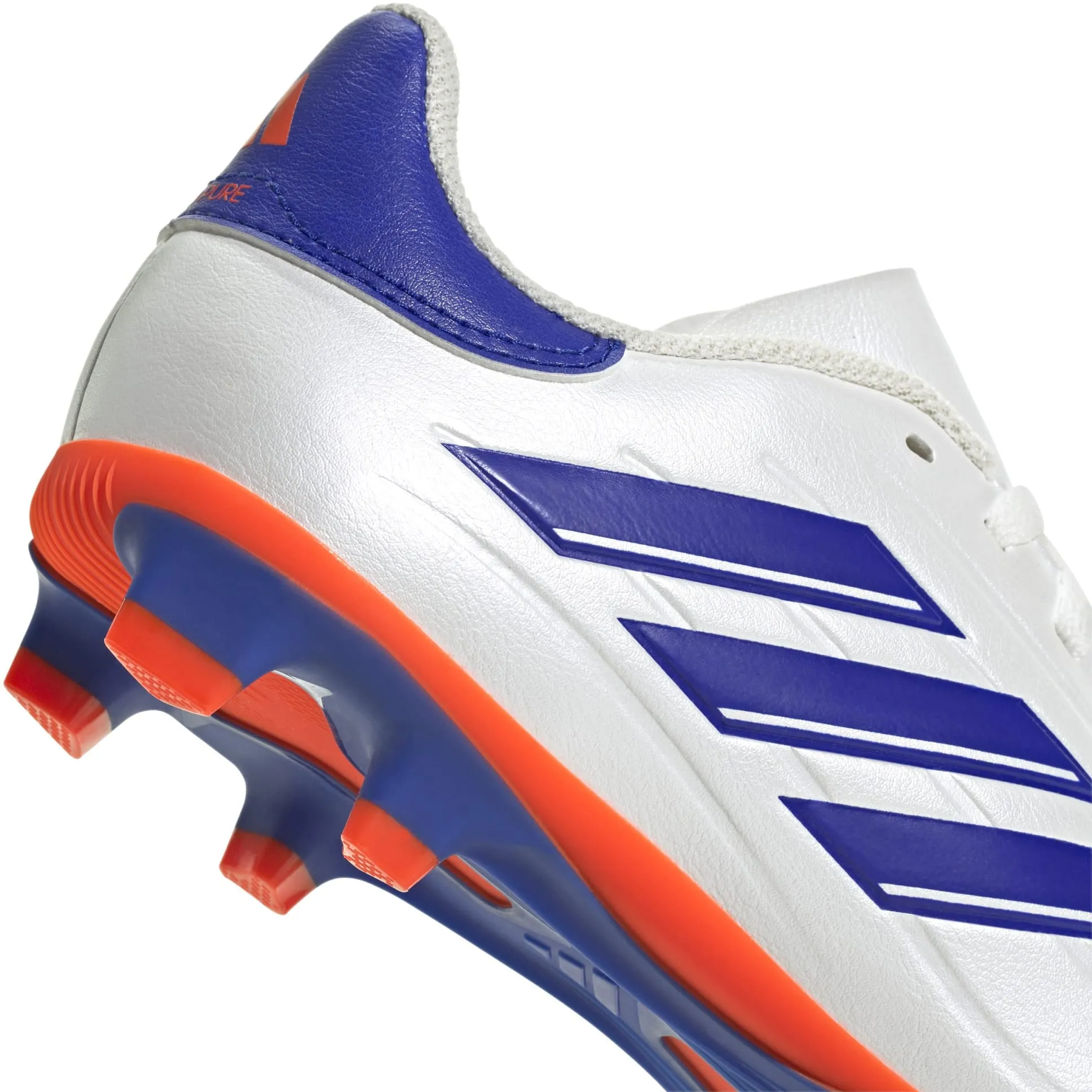 Chaussures de football junior COPA PURE 2 CLUB à semelle flexible pour terrain sec