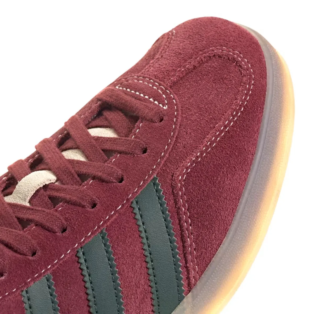 Gazelle Indoor 'Ombre Rouge Ombre Verte'