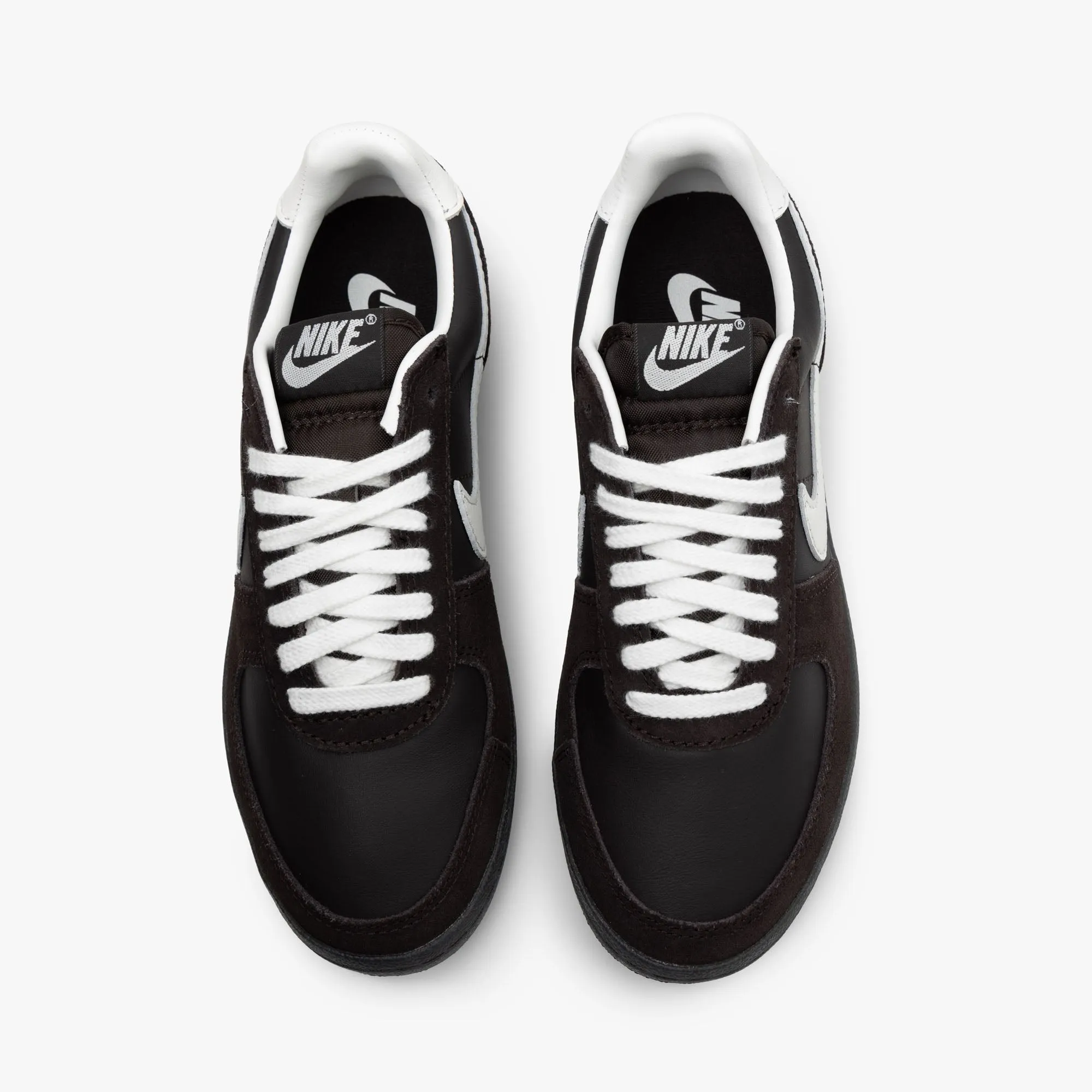Nike Field General 82 pour Femme en Velours Marron / Sail