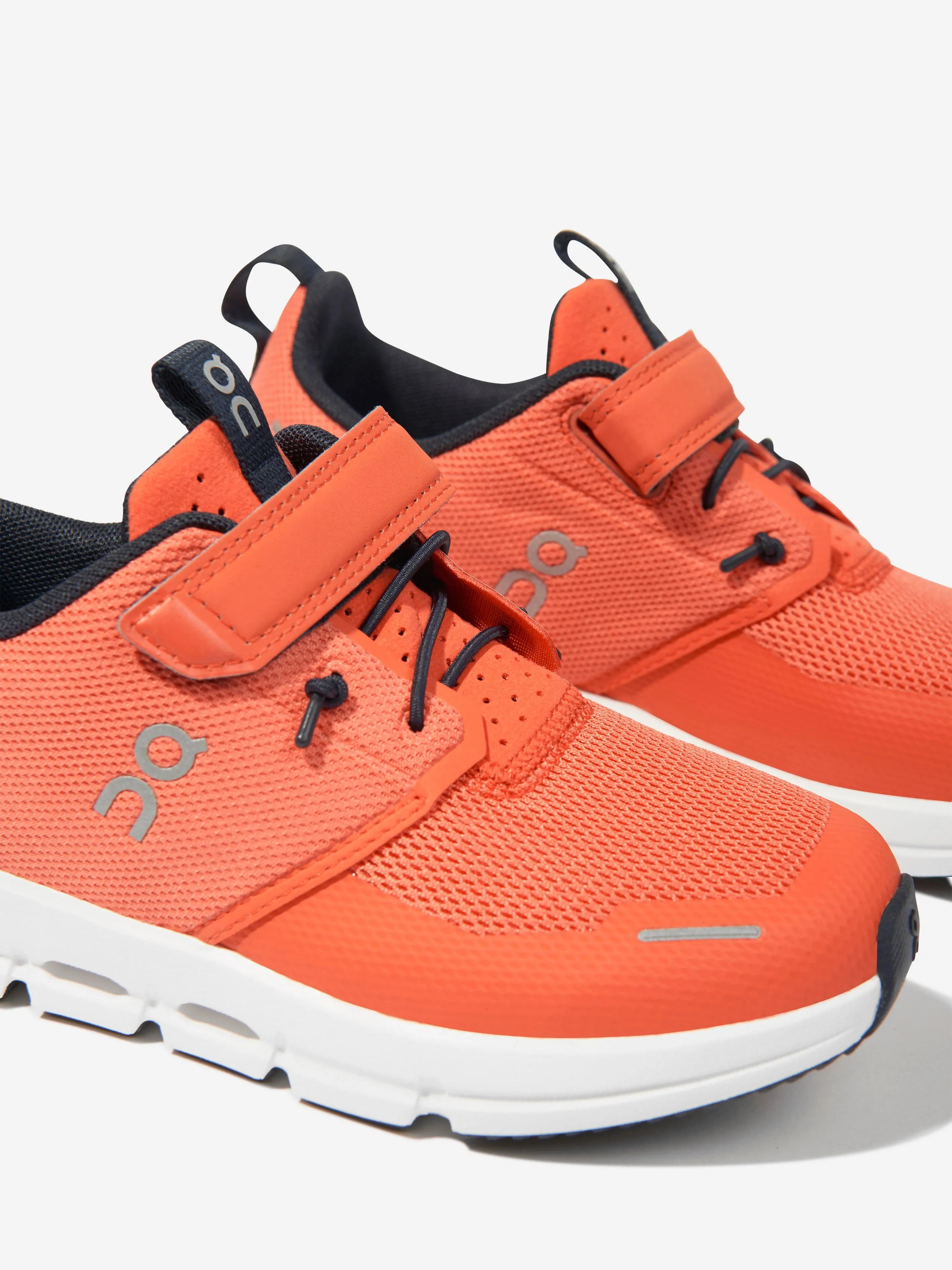 Chaussures de sport On Running Kids Cloud Play en orange