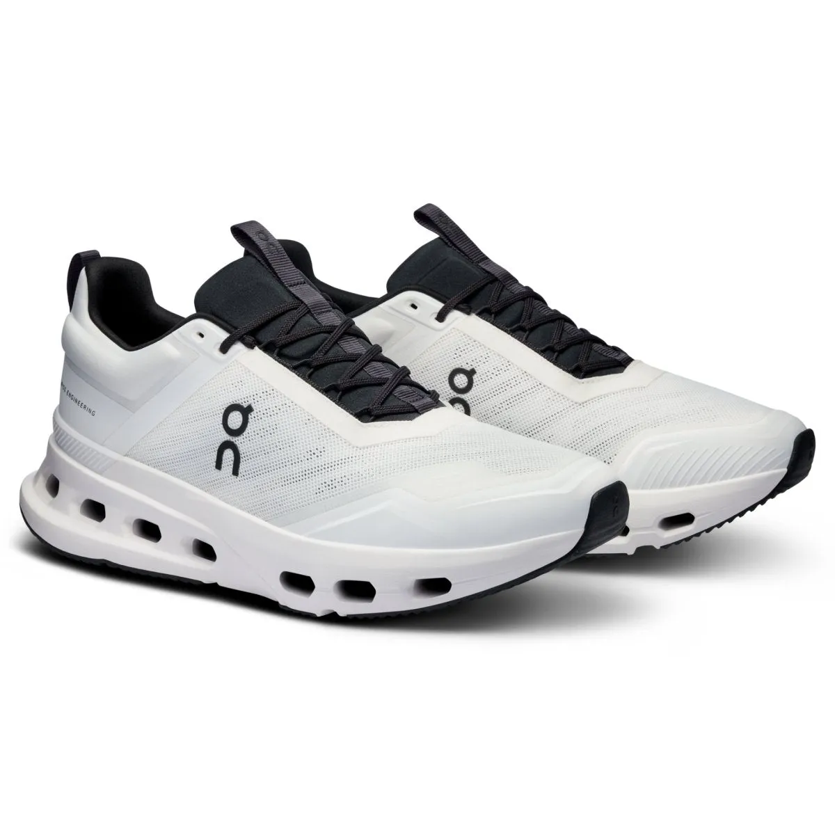 On Running Chaussures Homme Cloudnova X Blanc/Noir On Running
