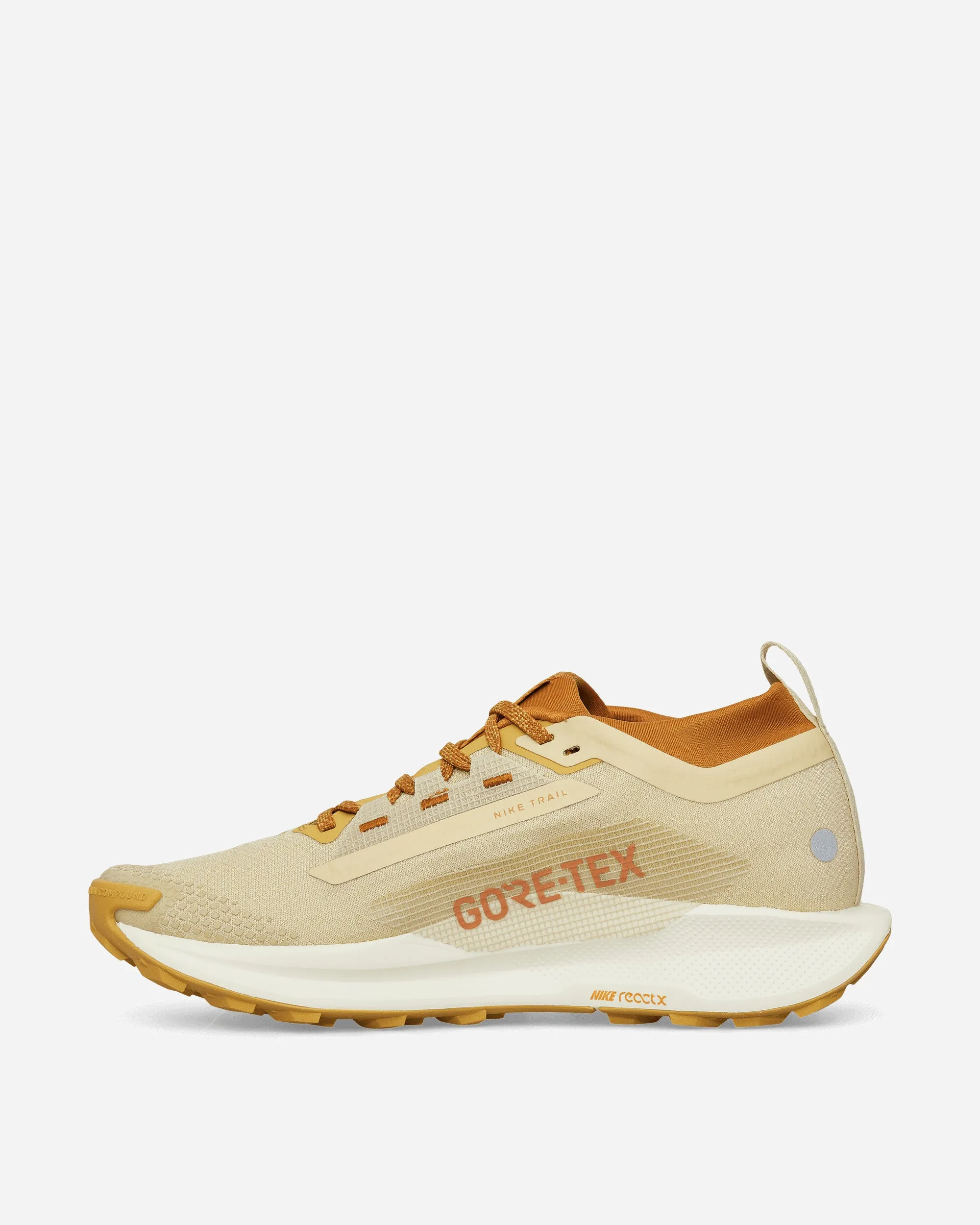 Baskets Pegasus Trail 5 GORE-TEX Équipe Or / Ocre Désert