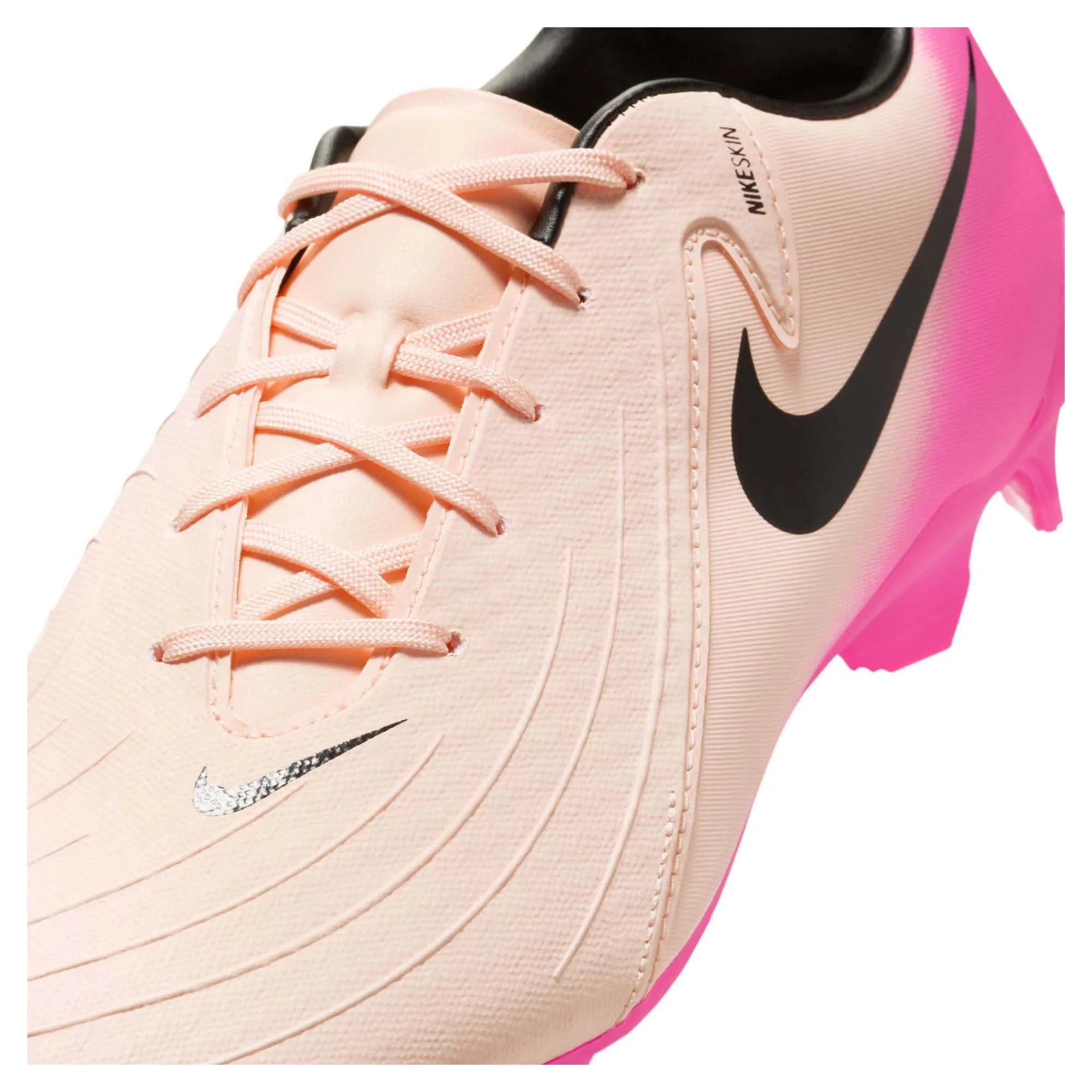 Chaussures de football Phantom GX 2 Academy Multi Ground à tige basse pour hommes