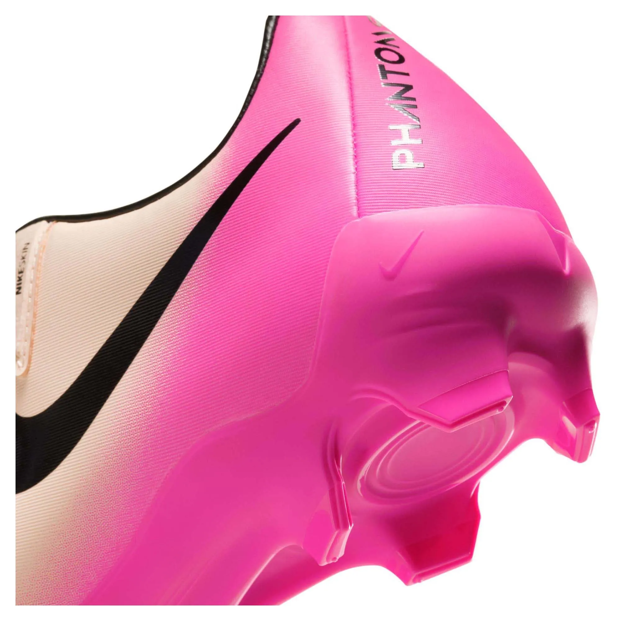 Chaussures de football Phantom GX 2 Academy Multi Ground à tige basse pour hommes