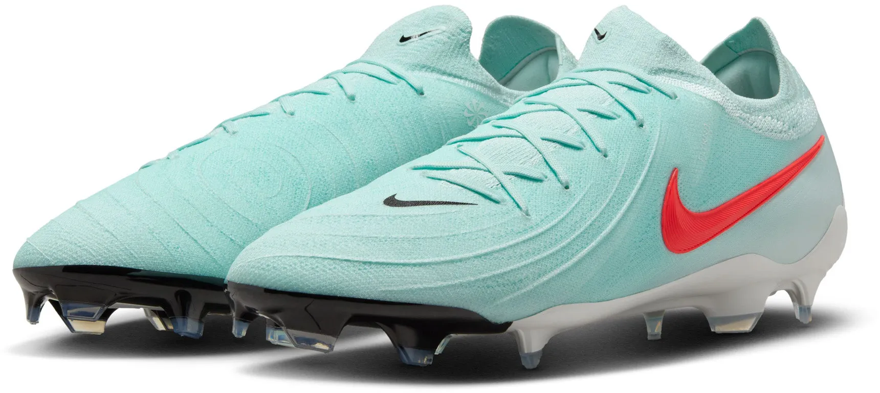 Chaussures de Football Phantom GX 2 Pro FG à Tige Basse pour Hommes