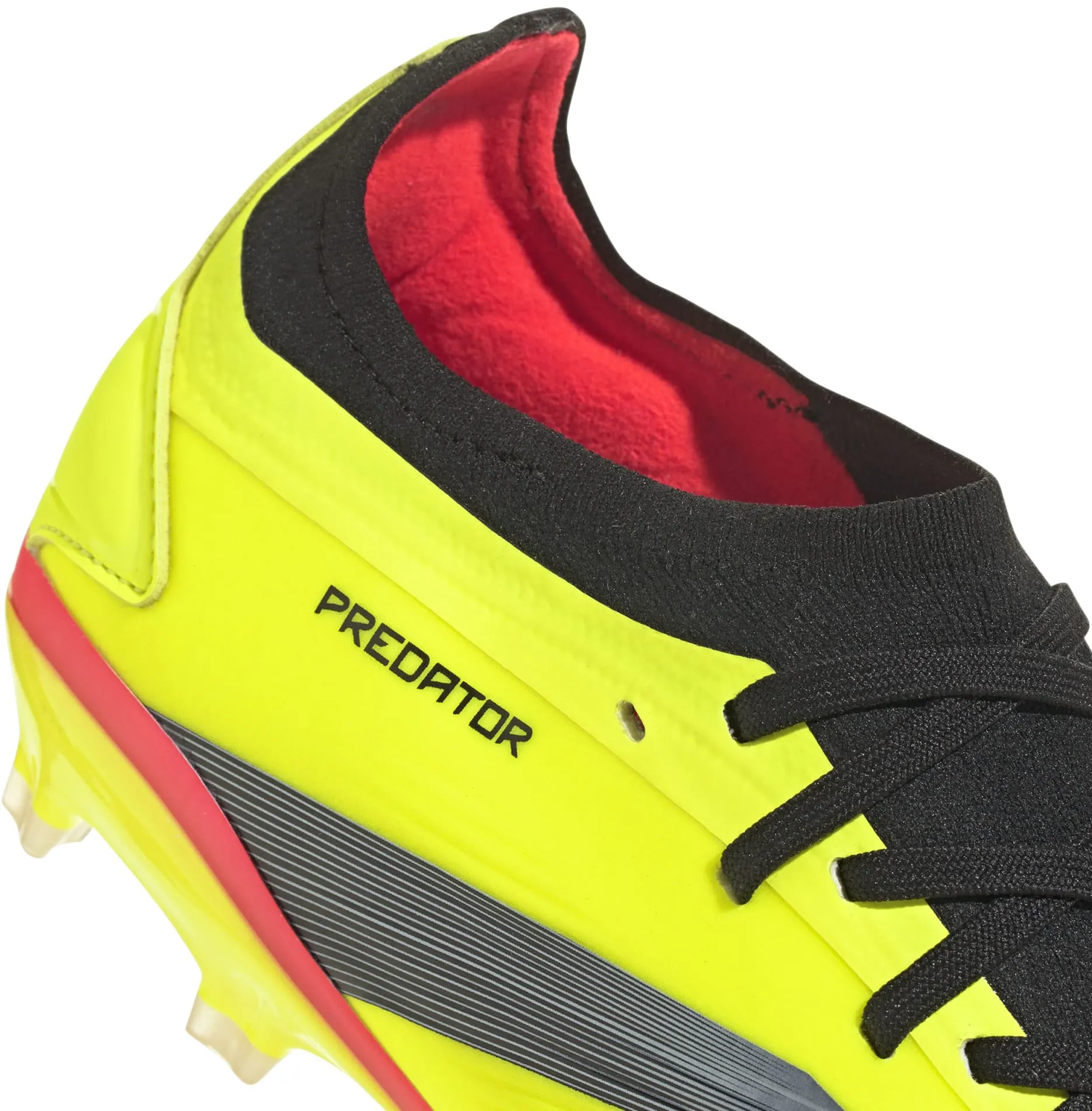Chaussures de football Predator 24 Pro pour homme à semelle adaptée aux terrains secs