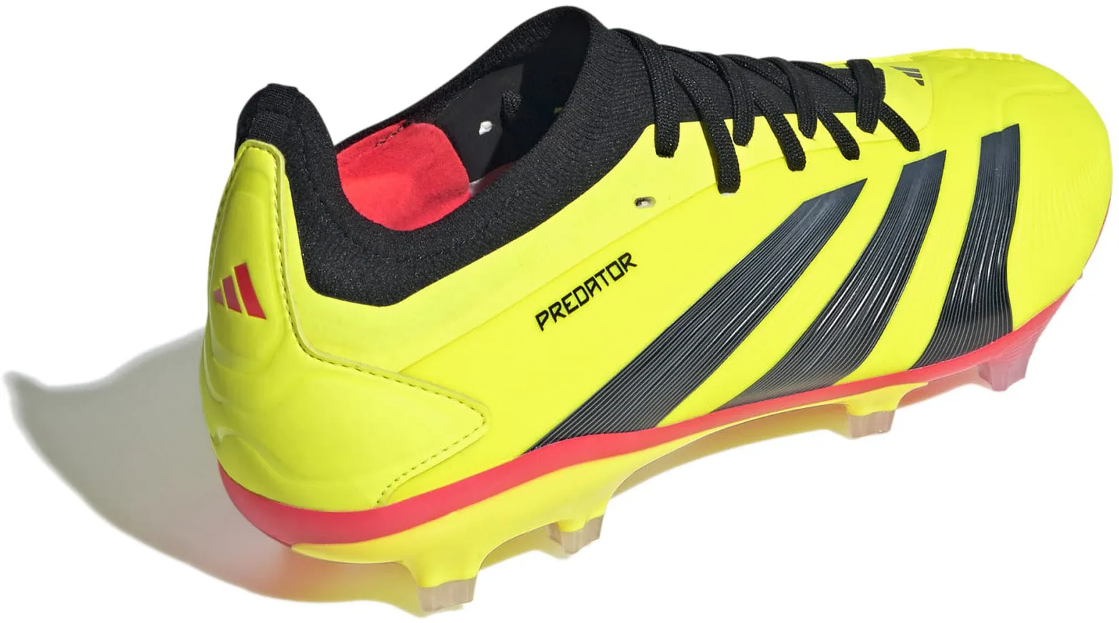 Chaussures de football Predator 24 Pro pour homme à semelle adaptée aux terrains secs