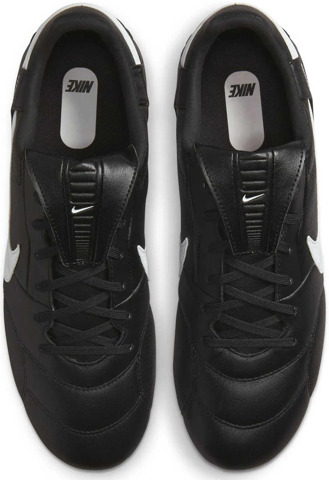 Chaussures de football Premier 3 pour terrain ferme