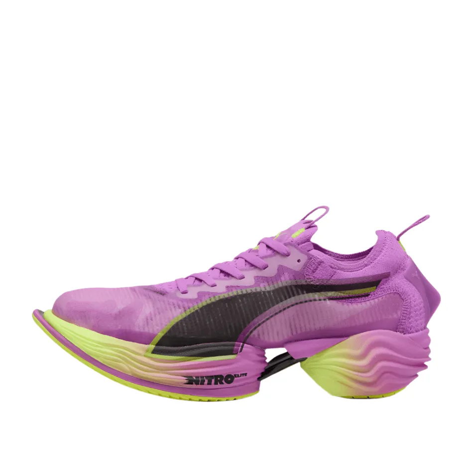 Chaussures de course Puma Women's Fast-R NITRO Elite 2 en Pure Magenta/Alerte Jaune SS25