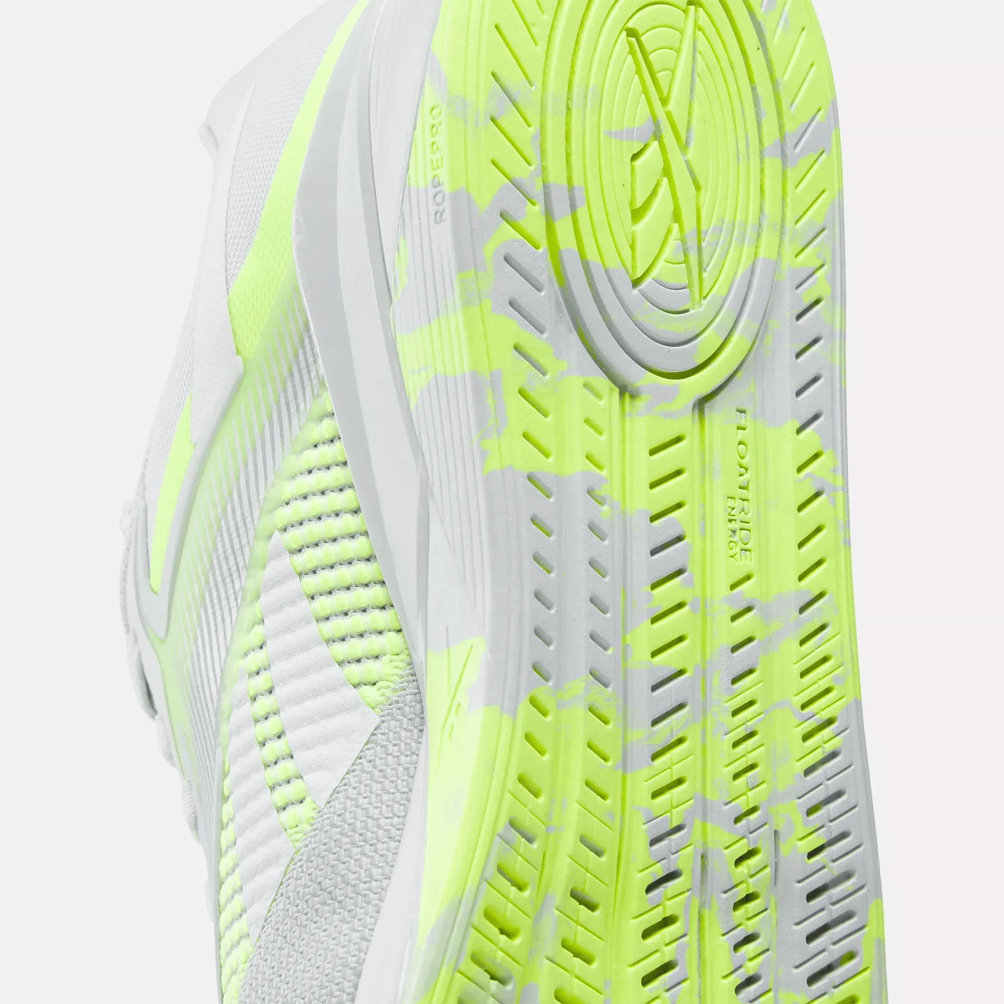 Chaussures d'entraînement Reebok Nano X4