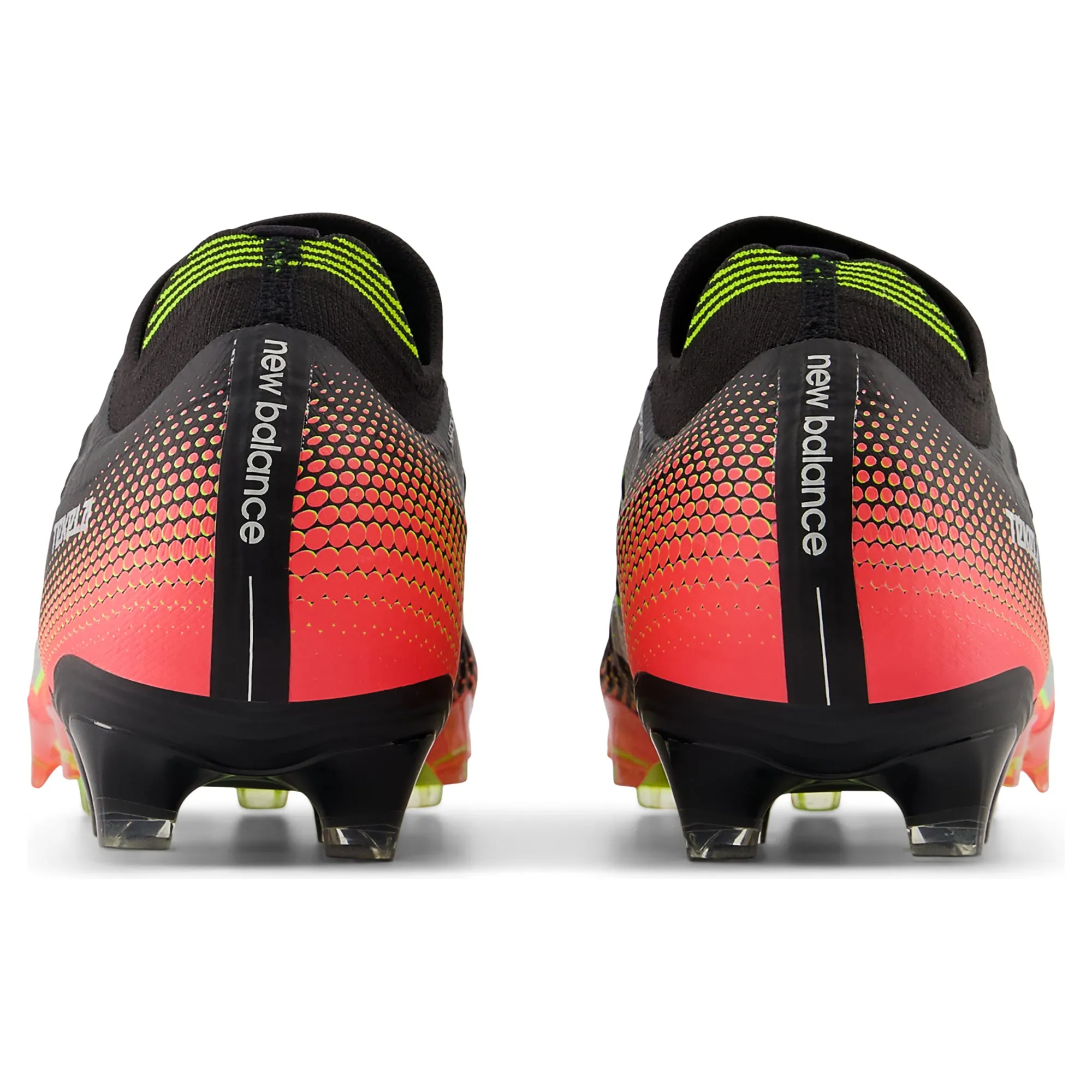 Chaussures de football homme Tekela Pro Low Laced V4  pour terrain sec (Largeur D)