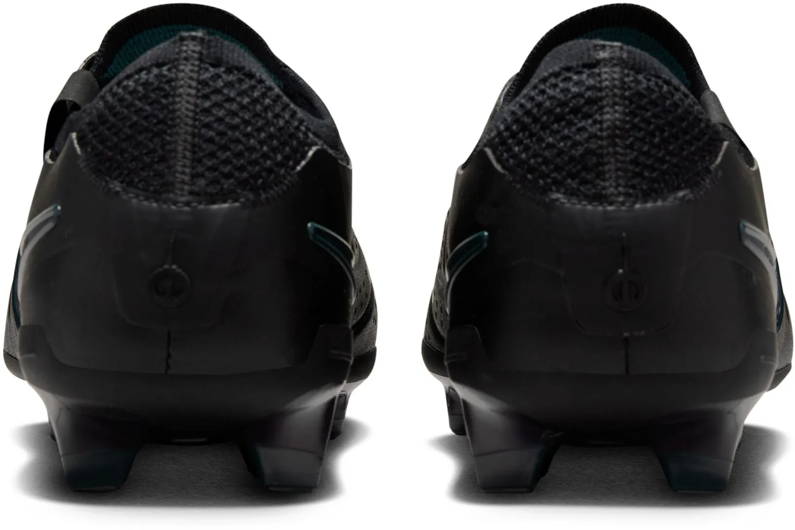 Chaussures de football Tiempo Legend 10 Elite à semelle ferme pour hommes, à tige basse
