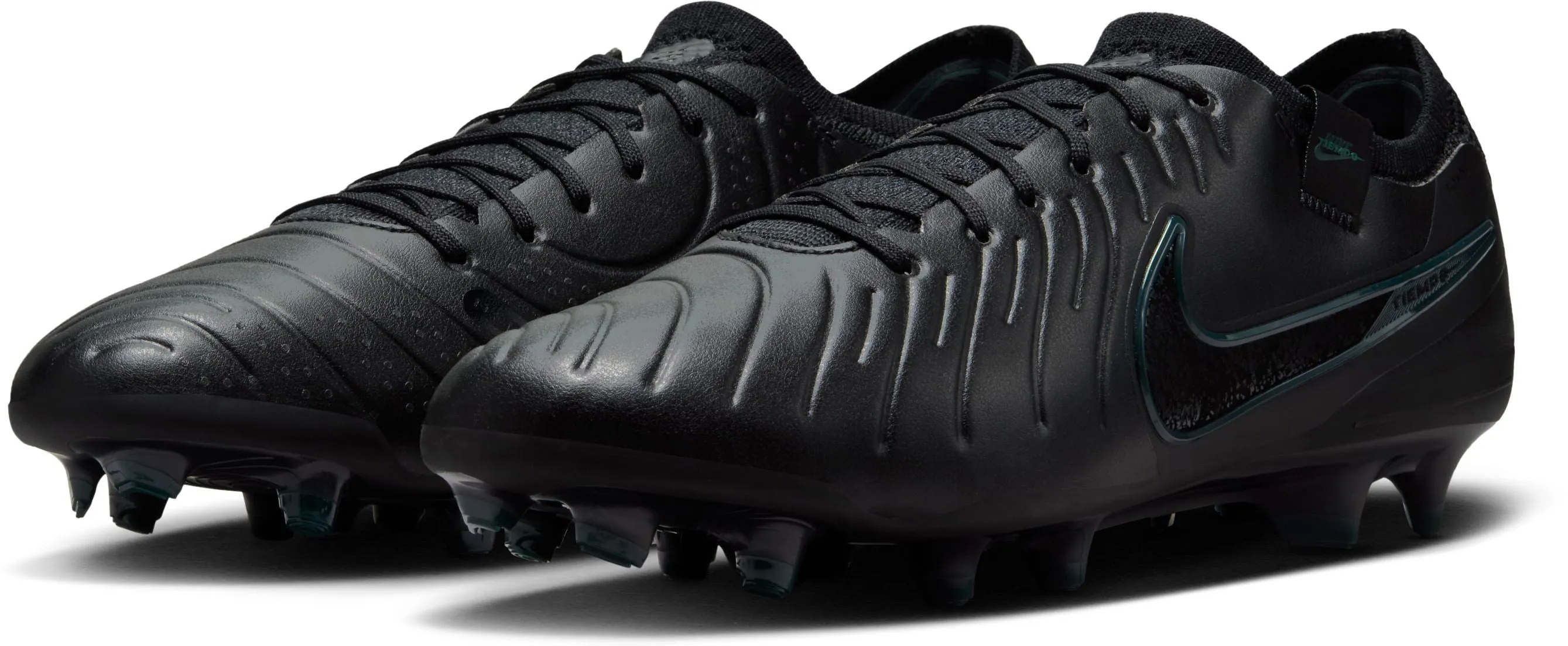 Chaussures de football Tiempo Legend 10 Elite à semelle ferme pour hommes, à tige basse