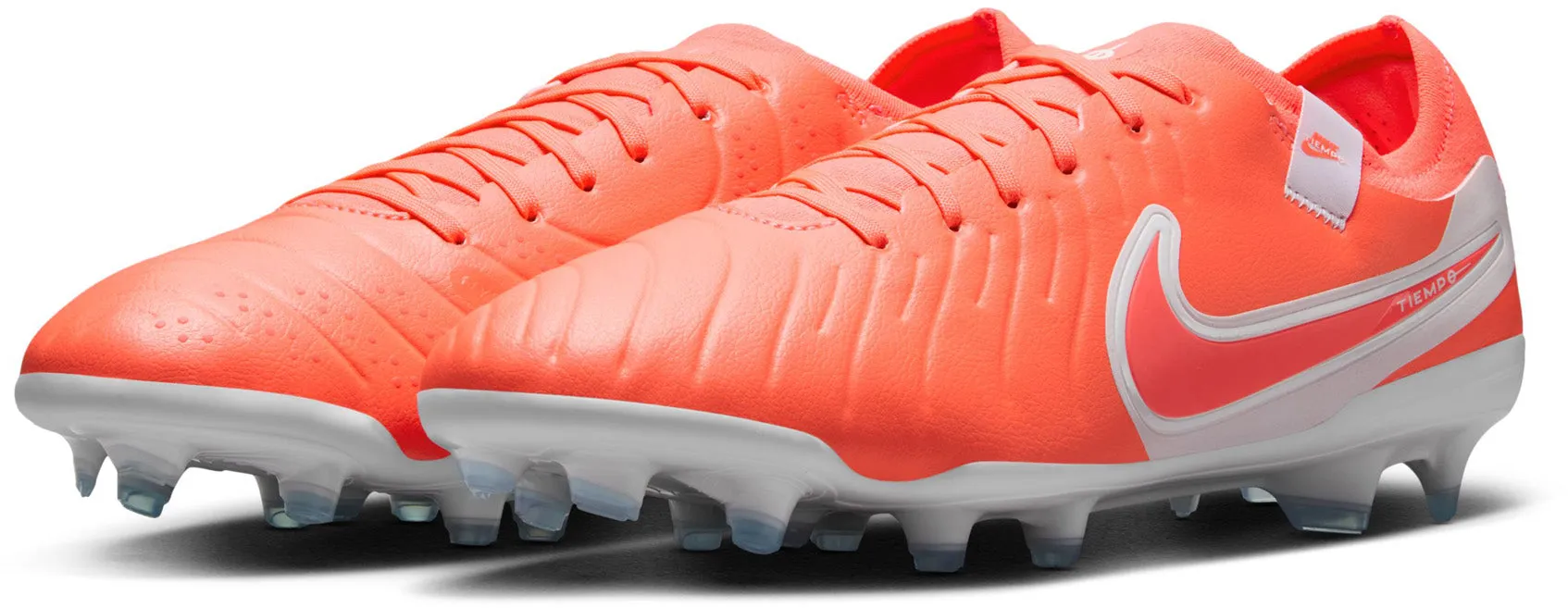 Chaussures de football Tiempo Legend 10 Pro FG à tige basse pour hommes